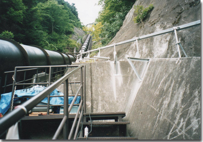 長野県　延長約370m　登坂角度約45°